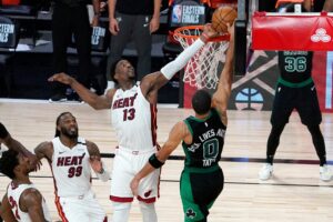 MIAMI HEAT DERROTA A DOMICILIO A BOSTON