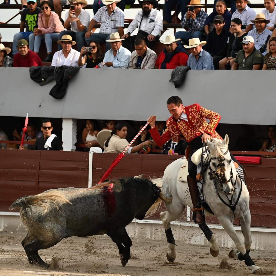 JOSÉ MAURICIO XICO