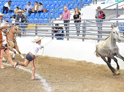 FINALISTAS CHARRO COMPLETO NACIONALITO