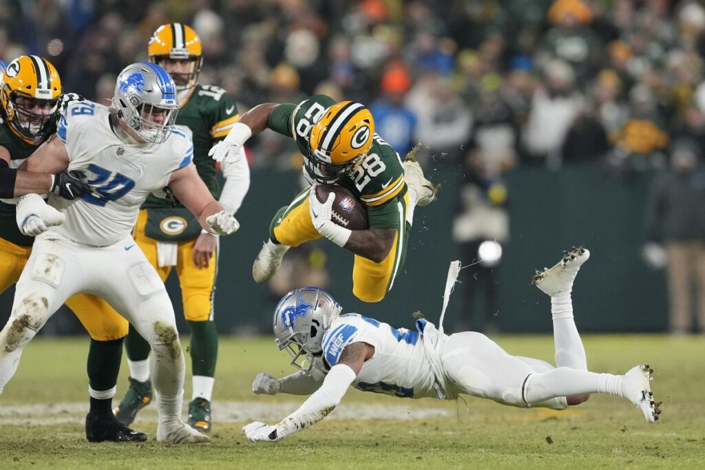 PACKERS VS LIONS