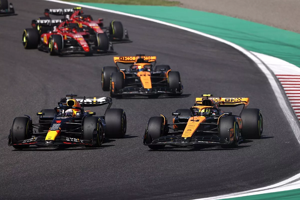 VERSTAPPEN GANA EN JAPÓN