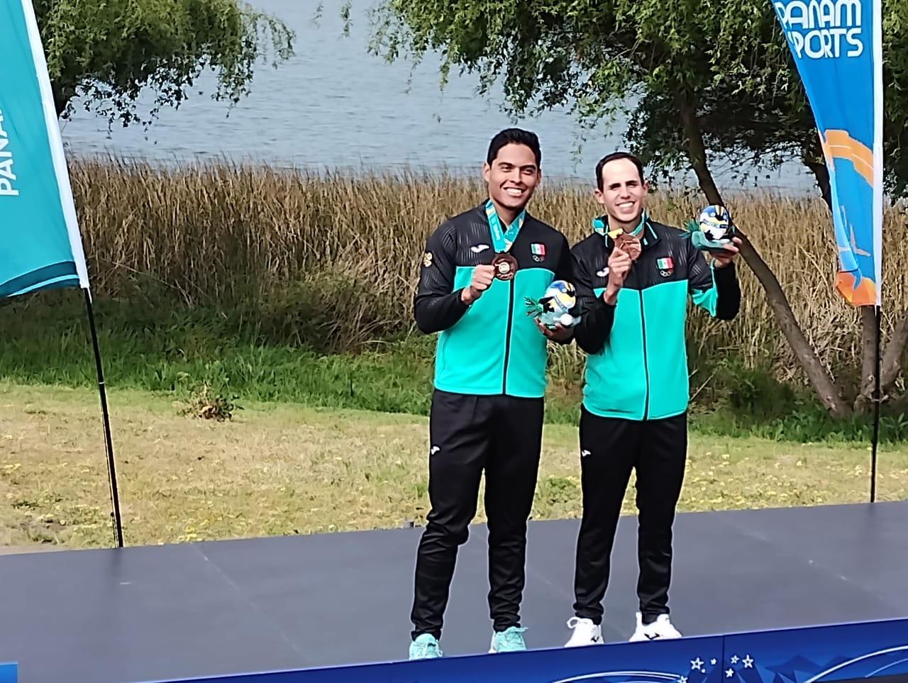 DOBLE BRONCE PARA REMO MEXICANO