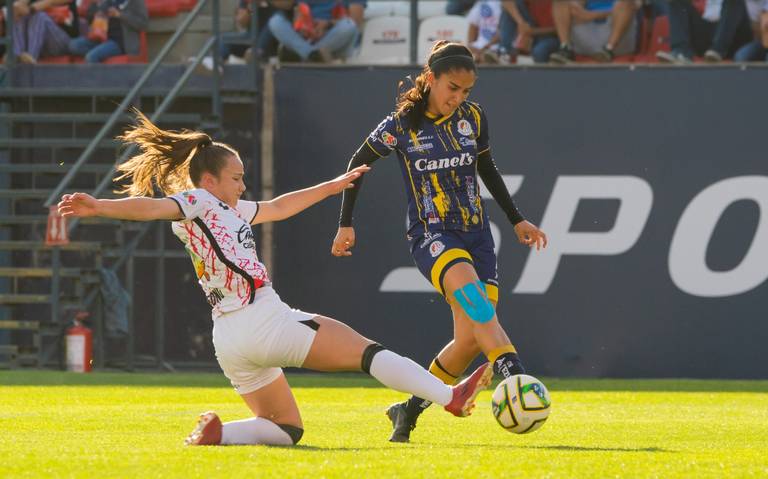 TIGRES FEMENIL GOLEA A UNAM 3-0