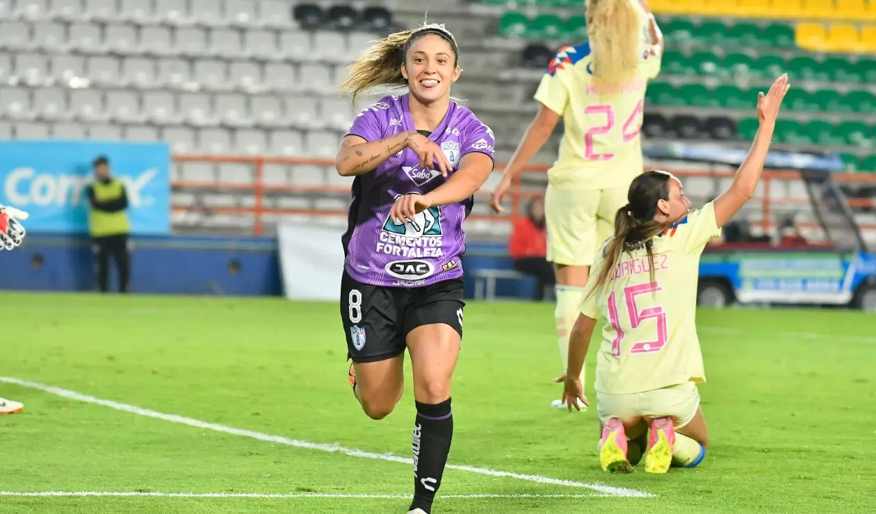 GUADALAJARA FEMENIL GOLEA A MAZATLÁN 