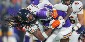 BEARS FRENA A VIKINGS