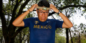 PROFESOR DE LA UNAM HACE HISTORIA EN SPARTATHLON DE GRECIA