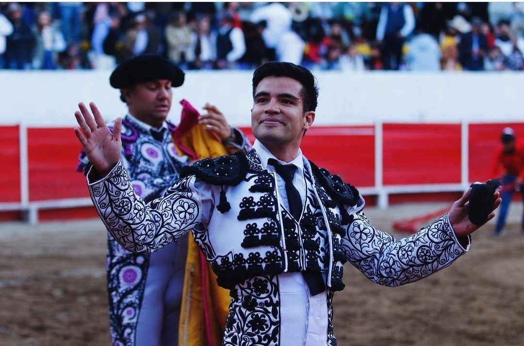 PABLO HERMOSO EN YAHUALICA