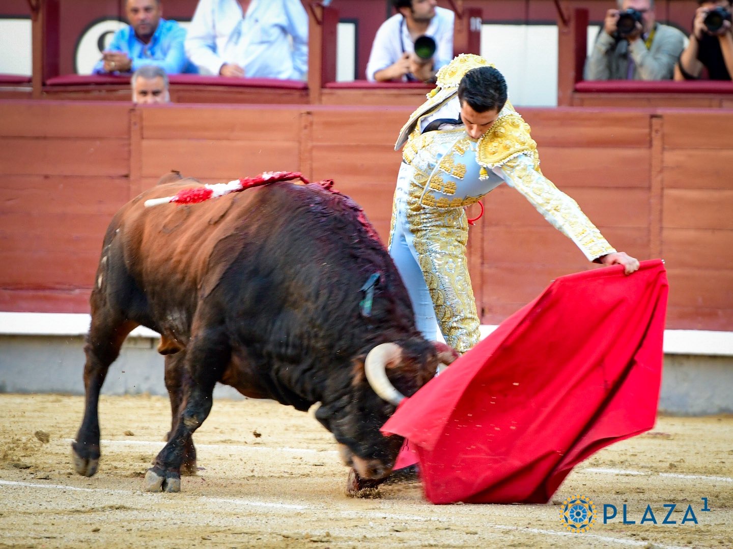 LISTA NEGRA DE GANADERÍAS