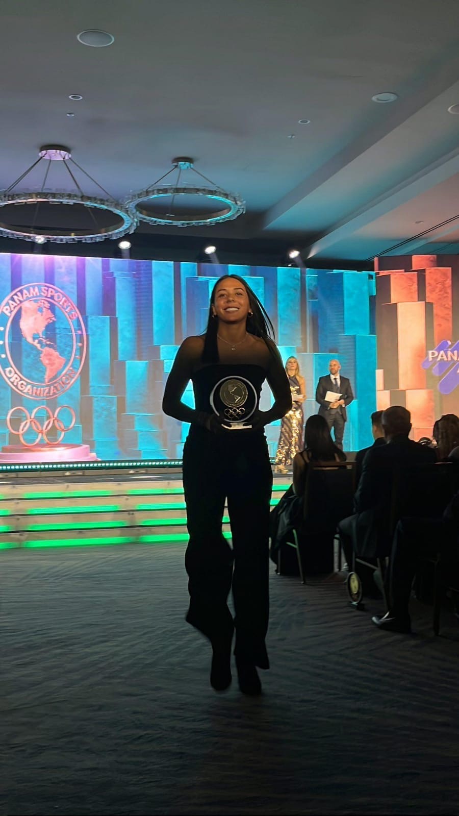 SELECCIÓN FEMENIL GANA PREMIO