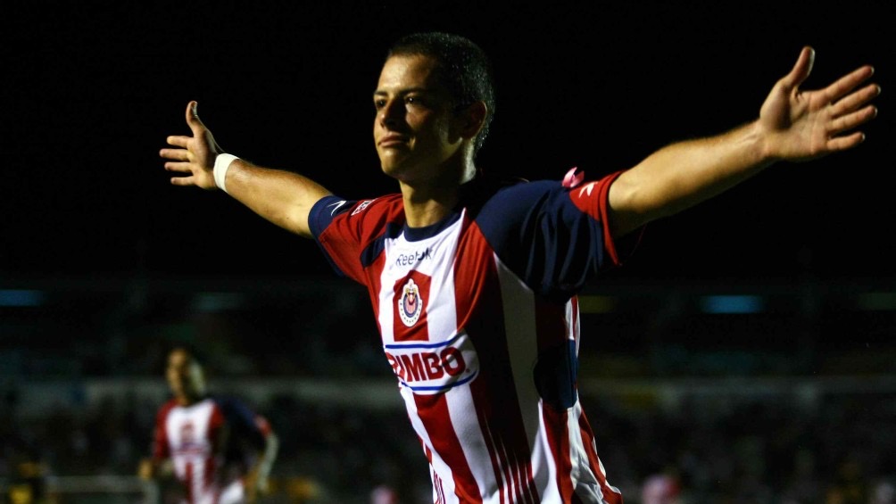 'CHICHARITO' A CHIVAS