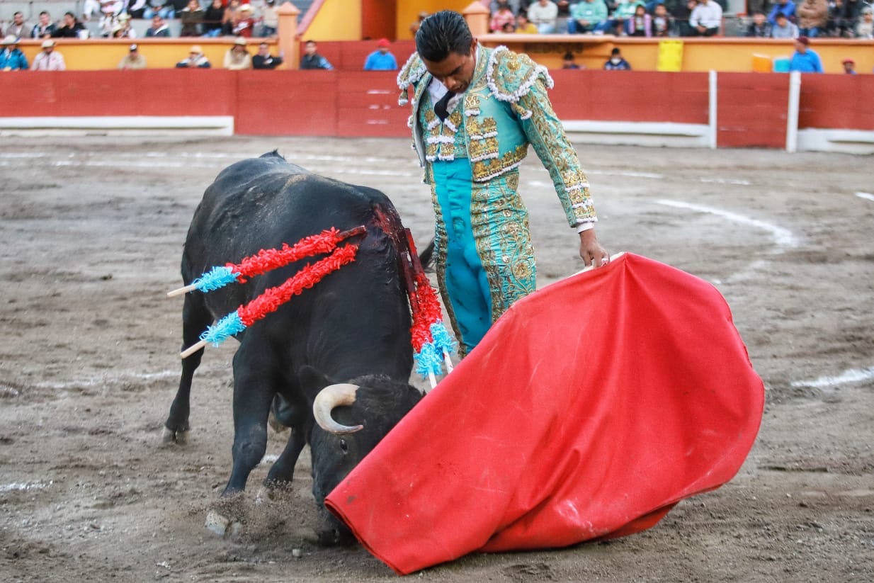 MANO A MANO EN APIZACO