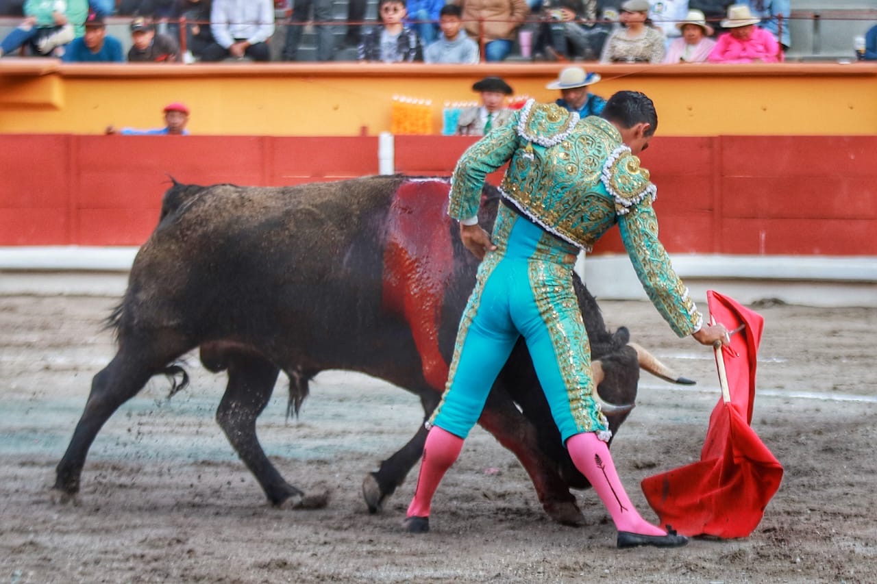 MANO A MANO EN APIZACO