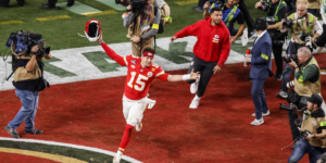 Chiefs vencen a 49ers en Super Bowl