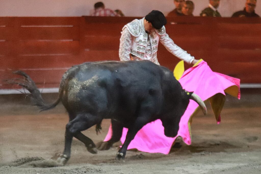 TARDE DE PREMIOS EN ZITÁCUARO, MICHOACÁN 