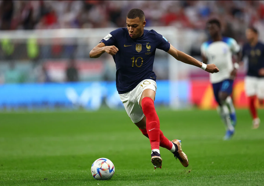 MBAPPÉ LE DIJO QUE SÍ AL REAL MADRID, LLEGARÍA EN VERANO