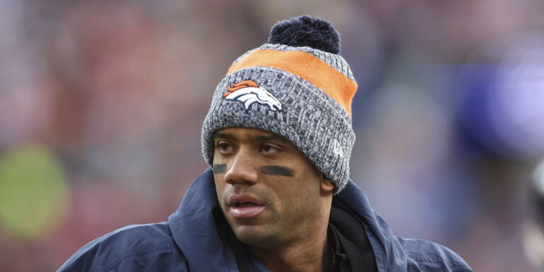 RUSSELL WILSON DESPEDIDO POR LOS DENVER BRONCOS