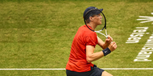 SINNER Y ZVEREV CUMPLIERON EN EL HALLE OPEN Y PASARON A SEMIFINALES