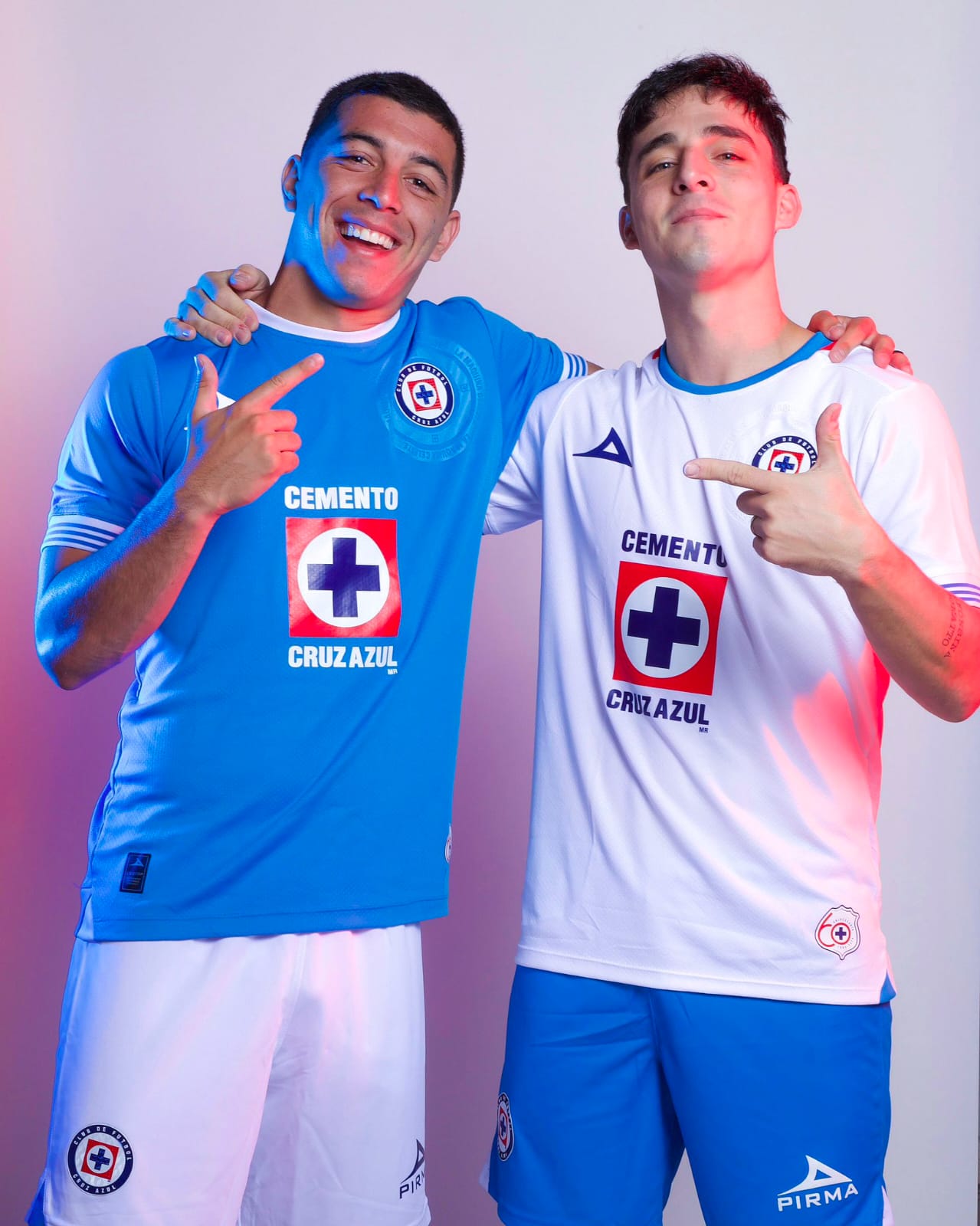 Cruz Azul Present Los Nuevos Uniformes Que Usar Durante El Apertura Cruz Azul Present Los Nuevos Uniformes Que Usar Durante El Apertura