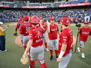 ¡A una victoria de ser campeones! Los Diablos blanquearon a los Sultanes en el Juego 3 de la Serie del Rey