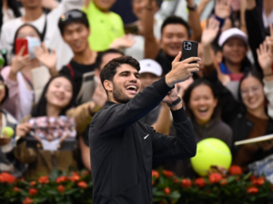 Alcaraz pasó a octavos del China Open