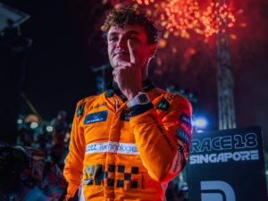 Lando Norris se coronó en el GP de Singapur y sigue de cerca a Verstappen