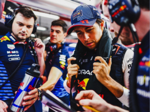 ¡Sigue la mala racha! «Checo» Pérez terminó décimo en el Gran Premio de Singapur