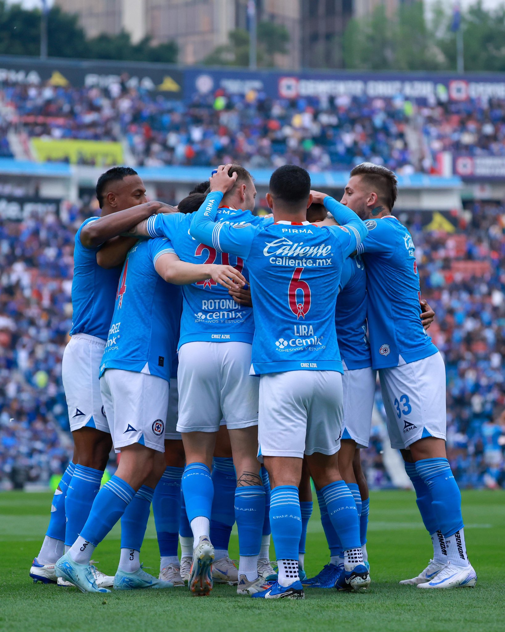 Cruz Azul lider liga mx