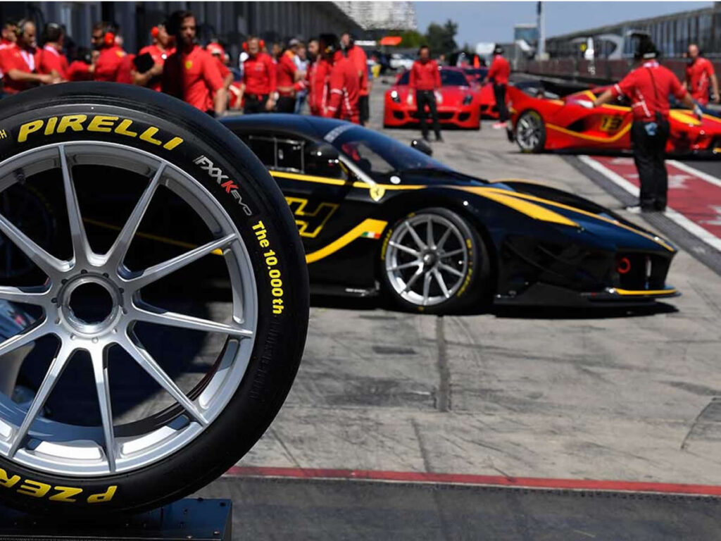 colaboracion de pirellii y ferrari