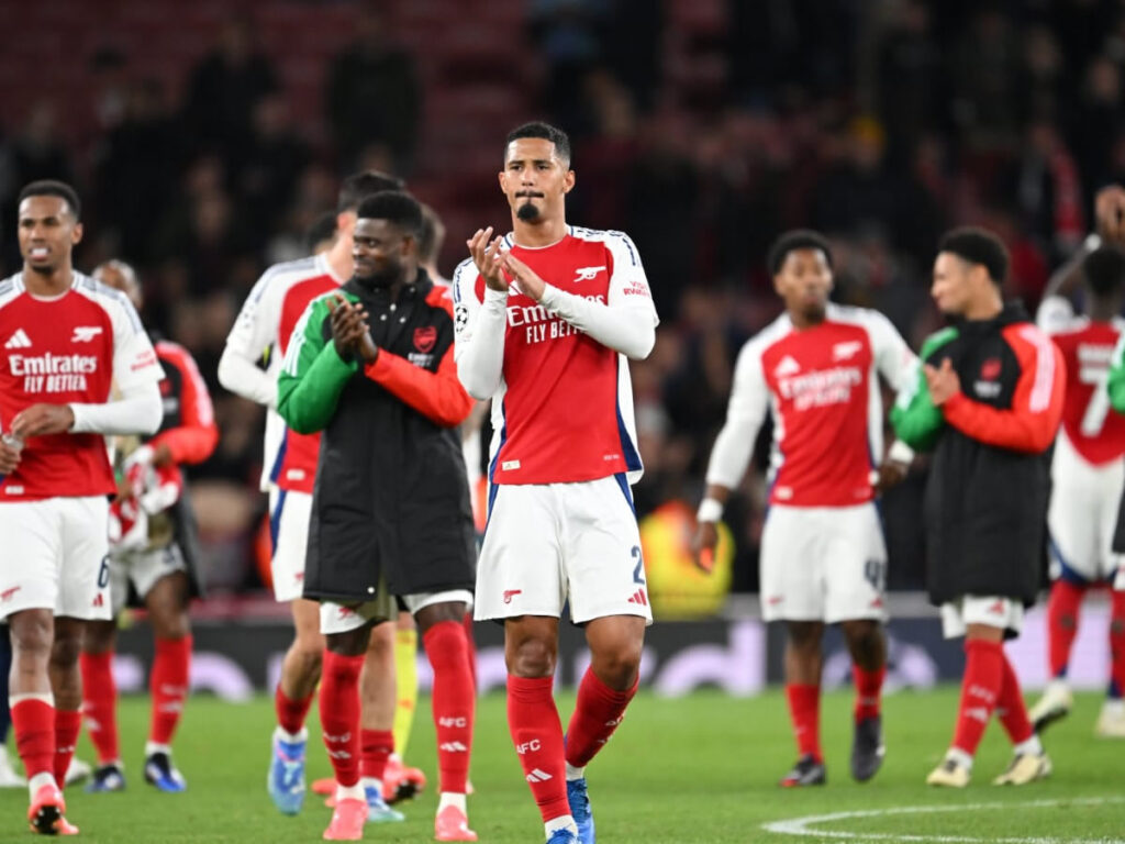 Arsenal se impuso ante el París Saint-Germain en un duelo de gigantes