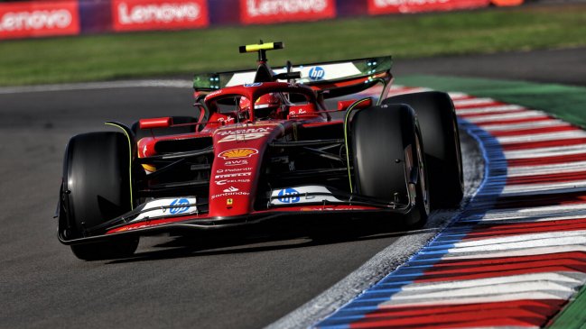 Ferrari al frente de la Práctica Libre 2 en el GP de México