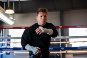 ¡Increíble! “Canelo” Álvarez podría pelear contra Jake Paul bajo una condición