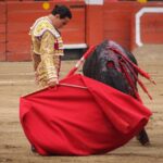 Joaquín Galdós lidiando en la tarde de despedida de Enrique Ponce