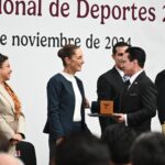 Atletas destacados reciben el Premio Nacional de Deportes 2024.