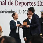 Mexican athletes receive the 2024 National Sports Award.