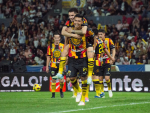 Leones Negros venció a Chivas en la final de la Copa Pacífica