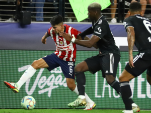 Pável Pérez dejará Chivas para jugar con Necaxa