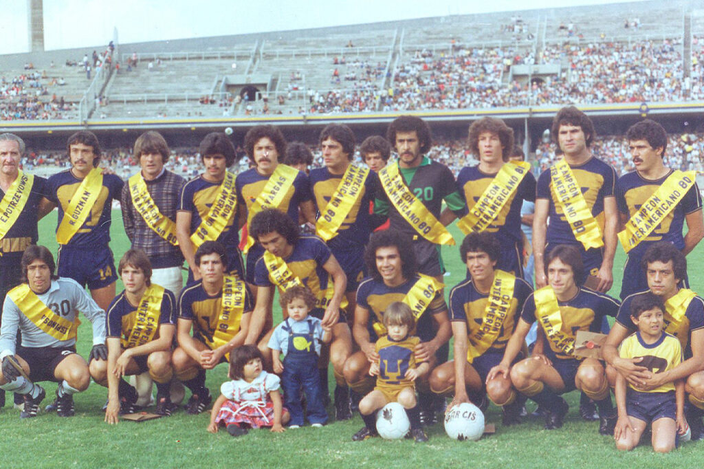 pumas en los 80s