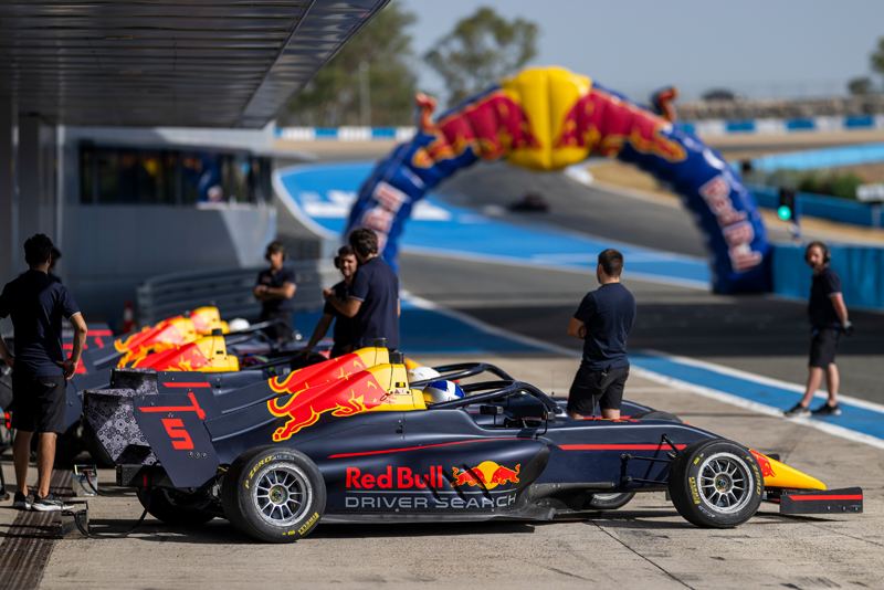 ¿QUÉ ES EL RED BULL JUNIOR TEAM? 🥤✨