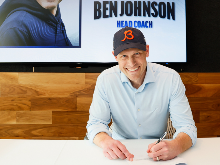 Los Bears de Chicago anunciaron a Ben Johnson como su nuevo entrenador en jefe