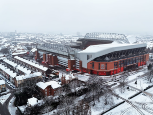 Con un clima helado, Liverpool y Manchester United se enfrentarán