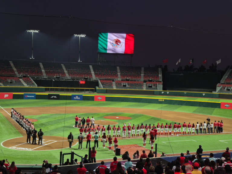 Debut victorioso para Diablos Rojos Femenil en la LMS