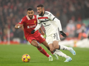 Liverpool y Manchester United empataron en el Derby Inglés