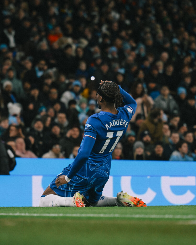 Noni Madueke celebrando el 0-1/Imagen: X(@ChelseaFC)