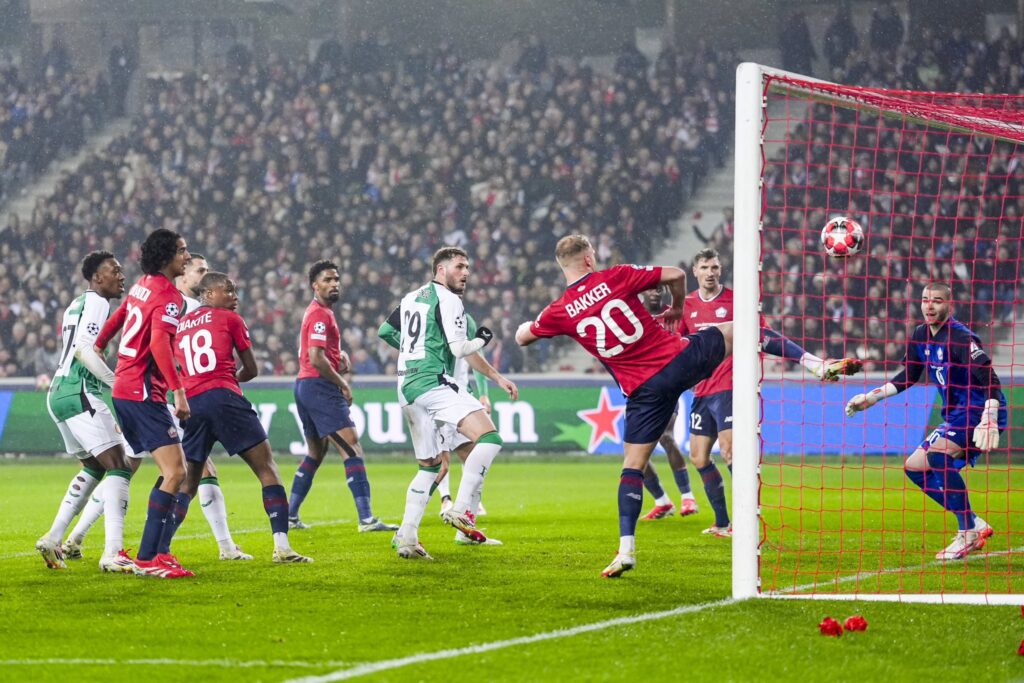 Santi marcó el único gol del Feyenoord/Imagen: X (@Feyenoord)