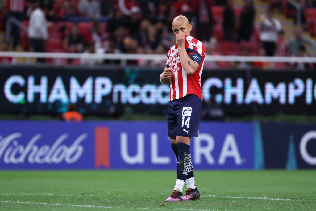 Chicharito Hernández celebrando el 2-0/Imagen: X(@Chivas)