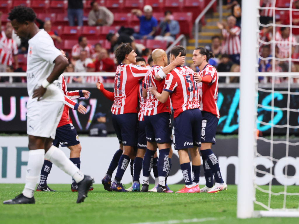 Chivas avanza a octavos de final de la “Concachampions”