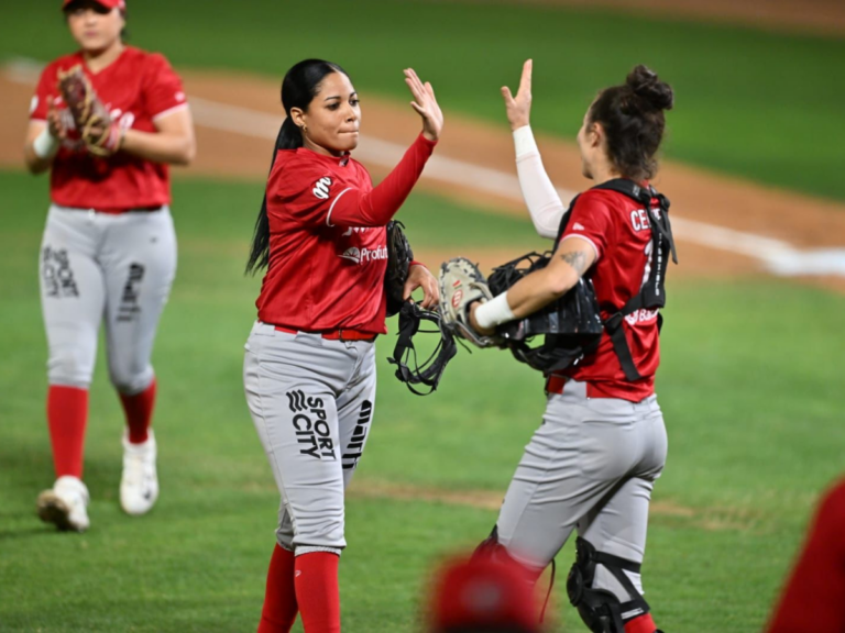 En otro duelo de pitcheo, Diablos Rojos Femenil venció a Naranjeros