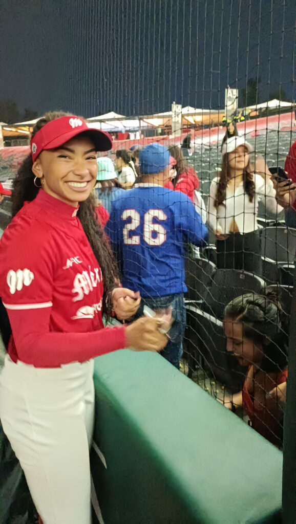 Jasmyn Jackson conectó el primer home run/Imagen: Omar Rodríguez