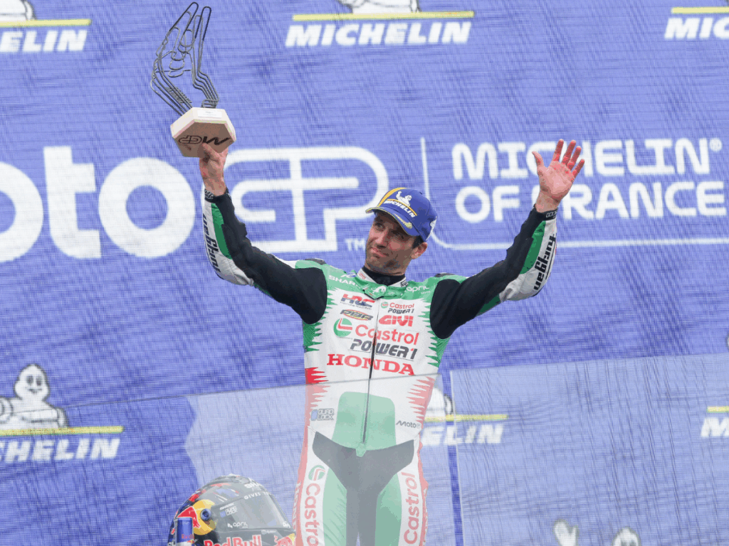 JOHANN ZARCO LE QUITÓ LA VICTORIA A MARC MÁRQUEZ