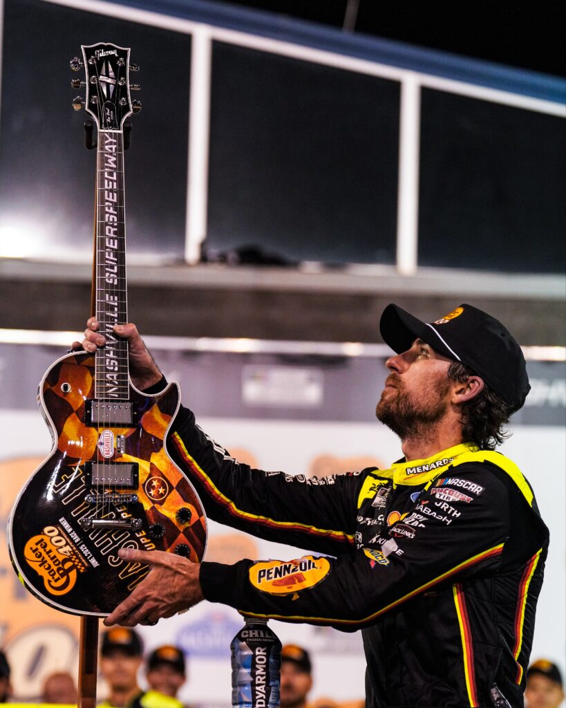 Blaney ganó su primera carrera esta temporada/Imagen: X (@NASCAR)